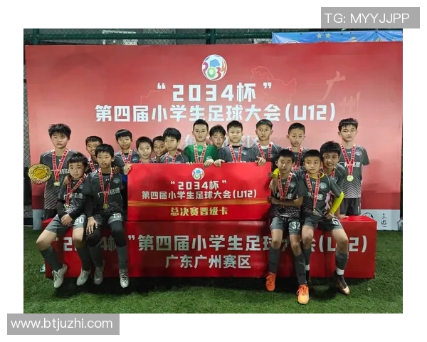 广州足球队重塑辉煌之路探索转型与挑战的全景报道