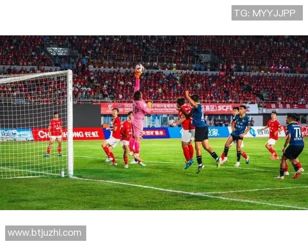 足球明星兄弟情破裂成对手赛场争锋兄弟情谊何在的故事